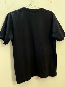 Uniqlo Classic Black Pocket T-Shirt