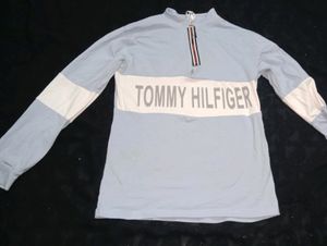 Medium Size Tshirt With Chain And Full Sleeves