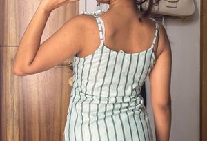 pista green kurti set