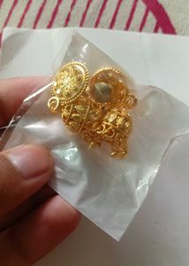 Unused Elegant Gold Jhumka Earrings