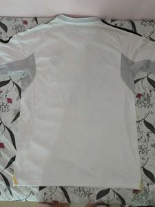 Real Madrid Jersey - Emirates Fly Better