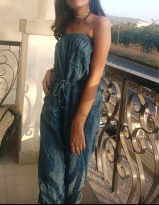 Sleeveless, strapless, elastic JUMPSUIT for women