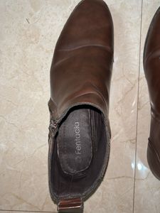 Elegant Fentacia Chelsea Boots – Timeless Style &amp;