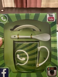 WhatsApp Mug Set - New in Box!