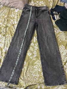 Stylish Grey Wide-Leg Jeans