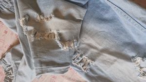 Light Wash Relaxed Fit Jeans(Unisex)