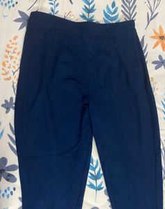 Comfortable Navy Blue Leggings