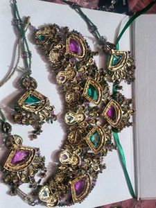 (Jodha ) Stunning Indian Necklace Set with Gems