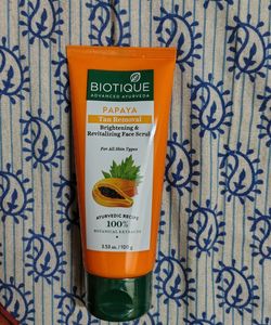 Biotique Papaya Tan Removal Face Scrub