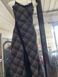 Chic Plaid Midi Dress with Lace Trim