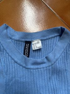 H&amp;M Blue Ribbed Sleeveless Crop Top