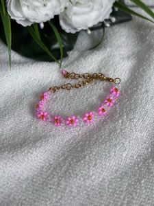 Cute Pink Flower Beaded Bracelet
