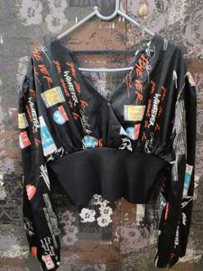 Graphic Print V-Neck Puff Sleeve Top