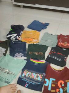 30 per piece Bundle ofs Graphic T-Shirts