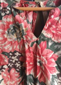 Beautiful Floral Print Kurta