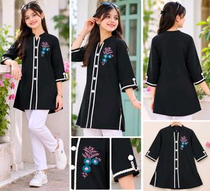 Girls Black Kurta with Embroidery