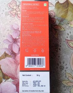 The Derma Co. SPF 50 1% Hyaluronic Sunscreen Gel
