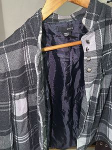 Chic Plaid Jacket small size