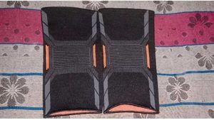 42.Knee Compression Sleeves size L