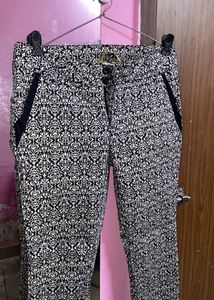 Printed Jeans Waist Size 32 Cms