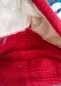 Cozy Red &amp; Cream Knit Scarf