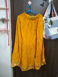 mustard skirt✨️