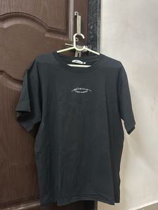 Black t shirt for men