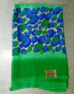 Vibrant Green Saree with Blue Bubble Print