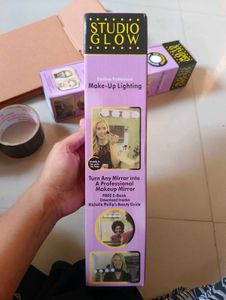 Studio Glow Portable Makeup Light