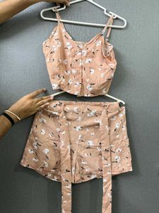 Floral Crop Top &amp; Shorts Set