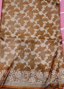 Elegant Brown Saree with Blouse Piece