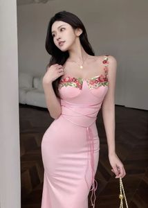 Elegant Pink Floral Detail Maxi Dress