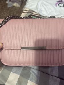 Chic Pink Chain Shoulder Bag