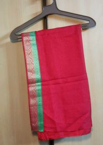 Elegant Red &amp; Green Banarasi Silk Saree