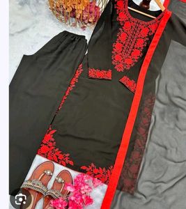 😇✨Black Pakistani Kurta with Red Embroidery❤️