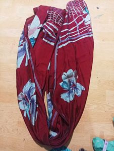 Girls' Red Kurta Set with Floral Print