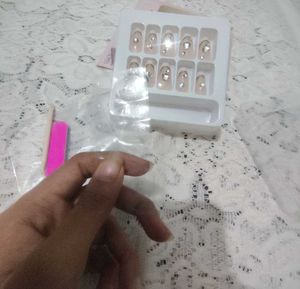 Press-On Nails with Rhinestones