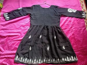 Chikankari Short Kurti