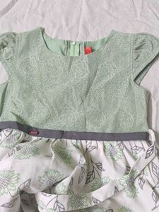Cute Floral Print Dress... Clearance sale
