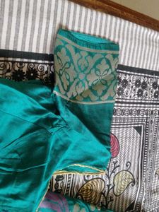 New Beautiful Saree With FullyStitched Blouse