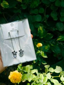 Elegant floral drops earrings.🤌🏻💓