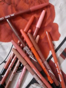 Super Matte Lip Liner (Pack Of 11)