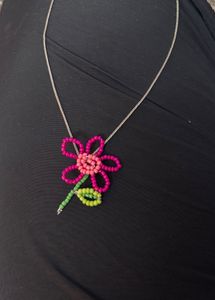 Beaded Tlited Flower Pendant Necklace