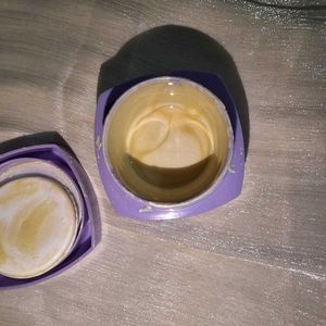 mCaffeine Super Glow Flash Facial Mask