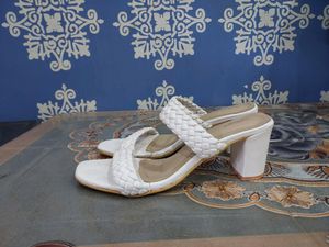 Stylish Heel With Beautiful Design