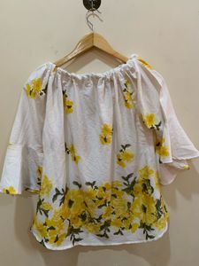 Off-Shoulder Floral Print Top