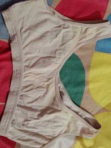 women's white bra