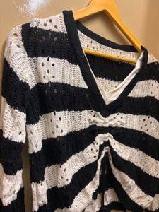 Striped V-Neck Cropped Sweater