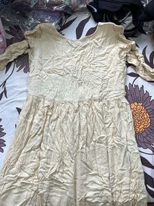Embroidered V-Neck Kurta