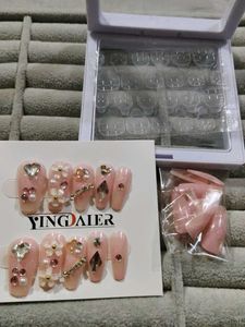 Press-On Nail Set